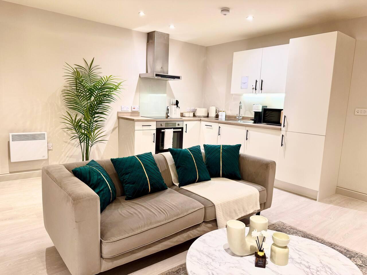 Elegant Apt by Victoria Quarter | Free Parking