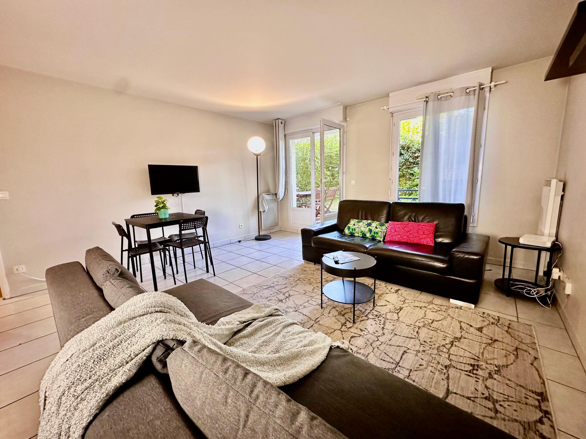 Apt spacieux Paris-Disneyland | Garden + Parking5