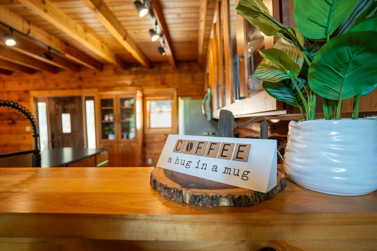 Cedar Cove on Lake Keowee!6