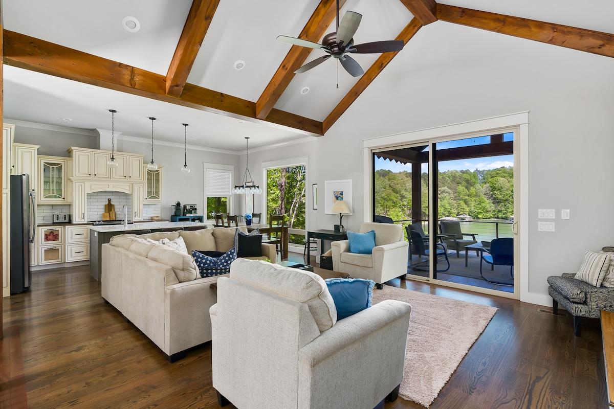 Hideaway Cove on Lake Keowee4