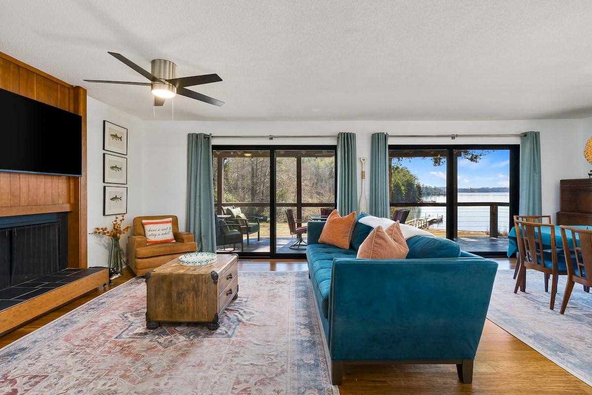 Kate's Kayak Cove on Lake Keowee!2