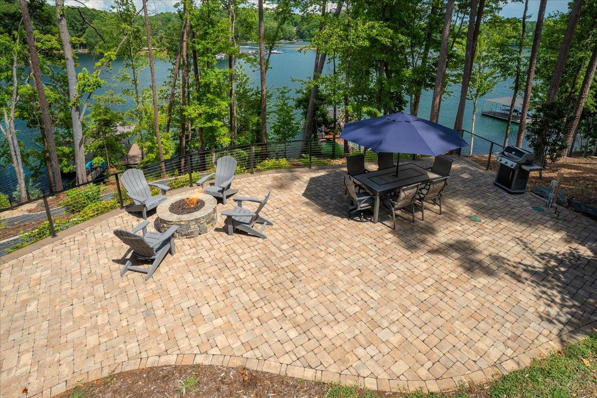 Sunrise Retreat on Lake Keowee with Hot Tub!5