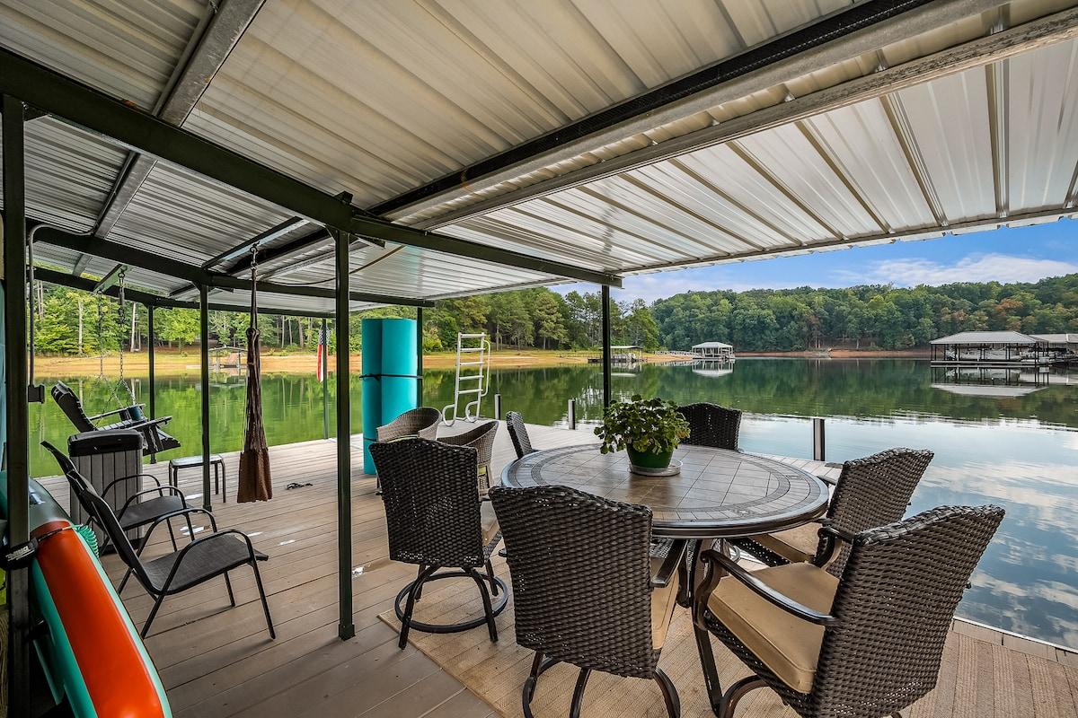 A Valley Echoes on Lake Hartwell!