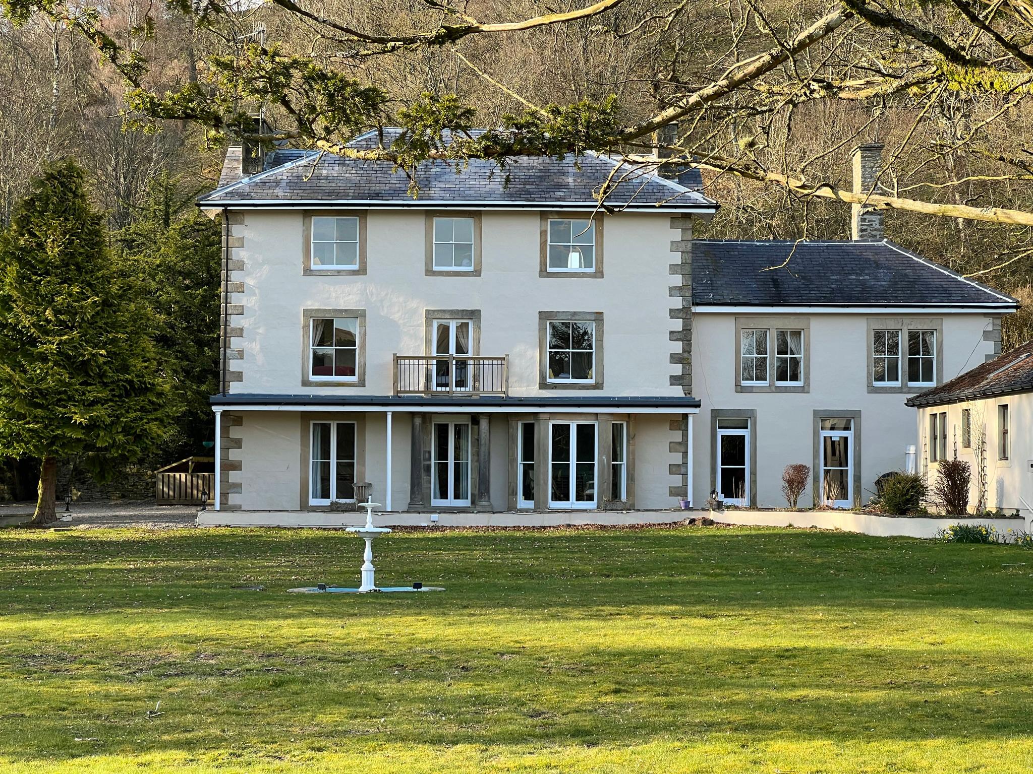 Lovelady Shield Hotel