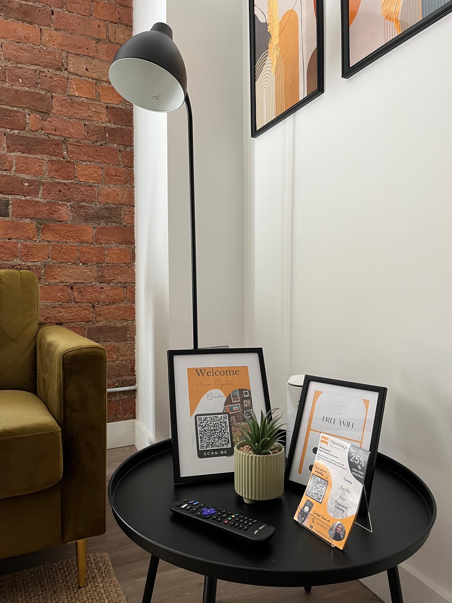 Urban Industrial Loft 2 *Private Parking*4