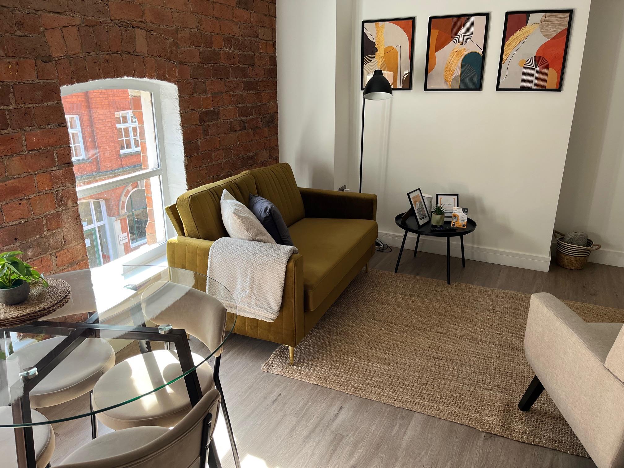 Urban Industrial Loft 2 *Private Parking*5