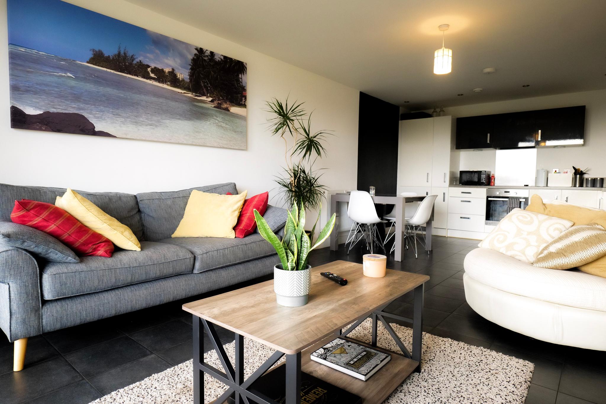 2-Bed Apartment with Stunning Cricket Ground View6