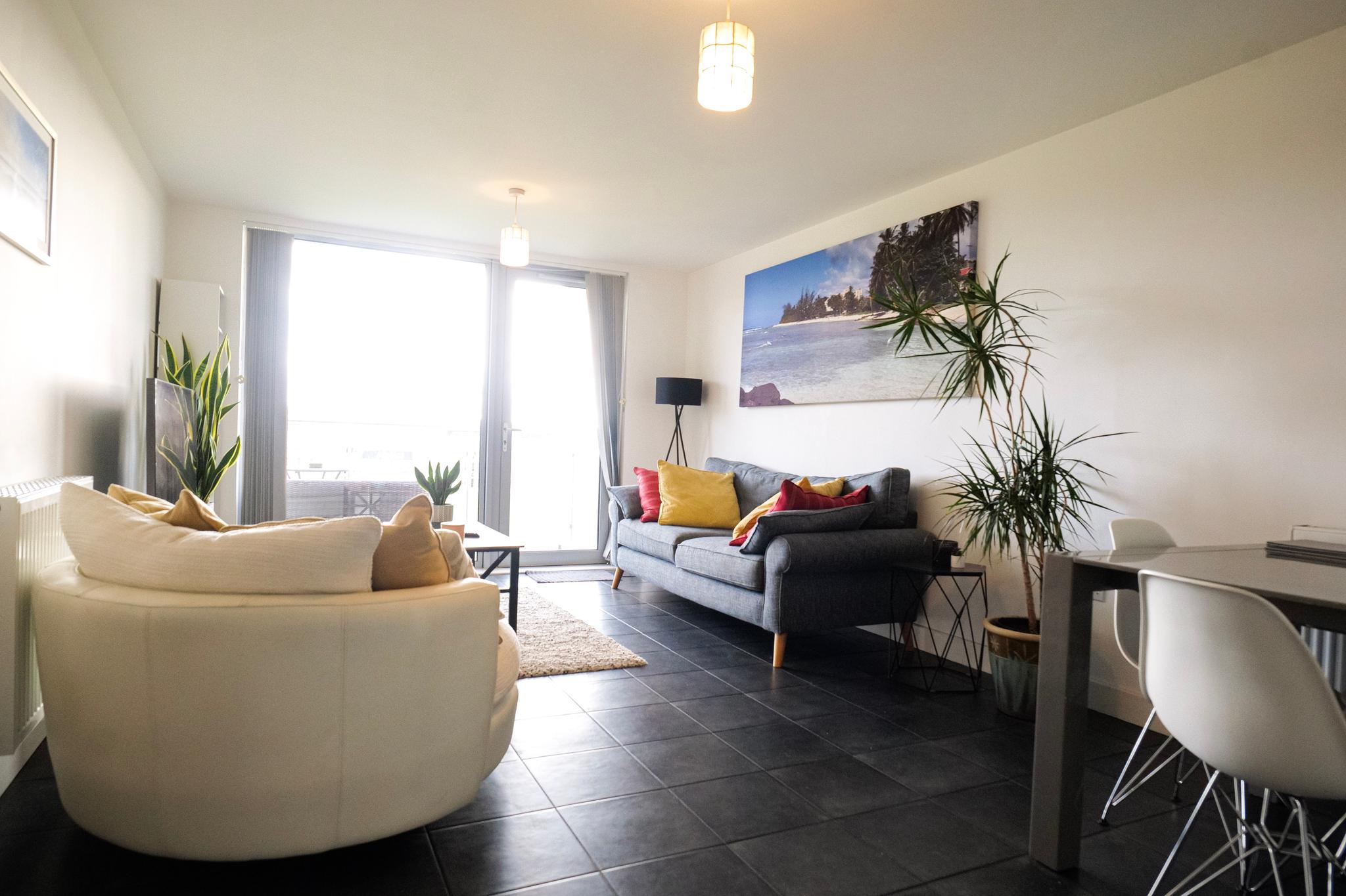 2-Bed Apartment with Stunning Cricket Ground View3