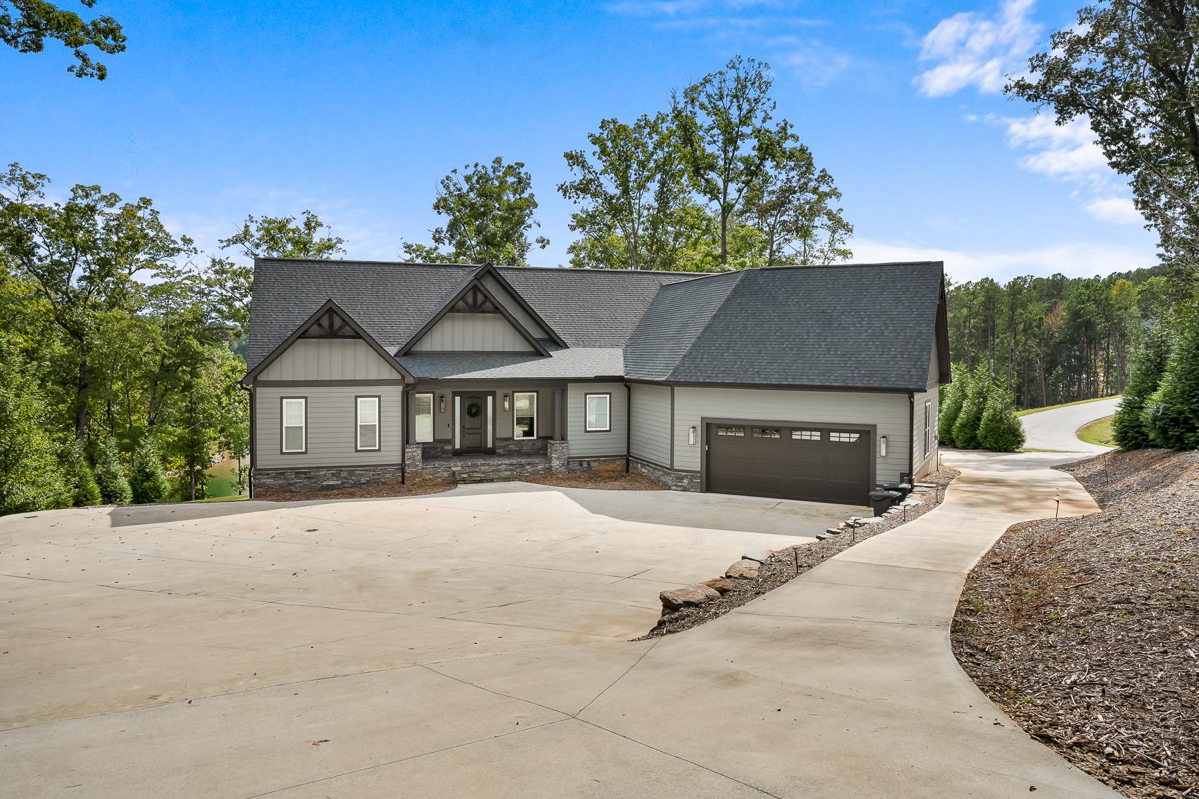 Cane Creek Retreat on Lake Keowee!3