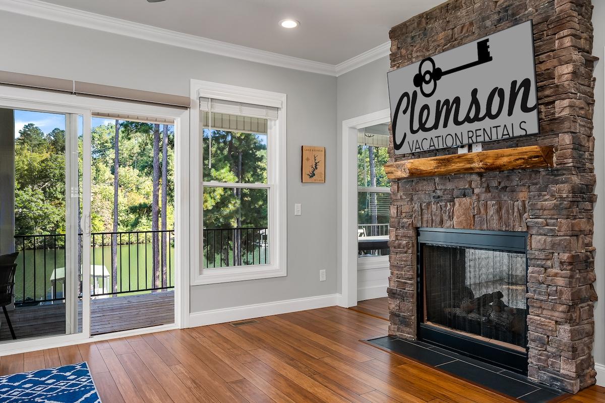 Clearwater Cove on Lake Keowee!4