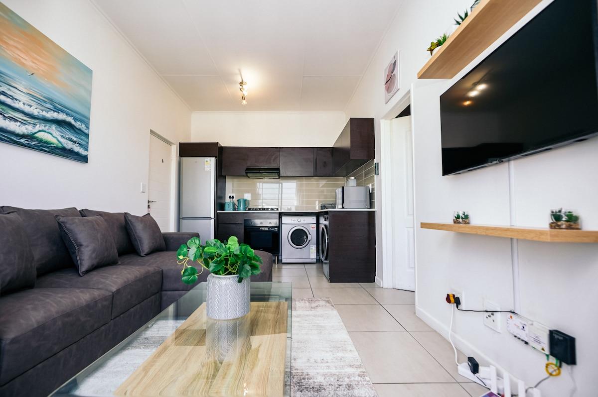 Sam's Apartments & Services-GR5 Unique 1 Bedroom