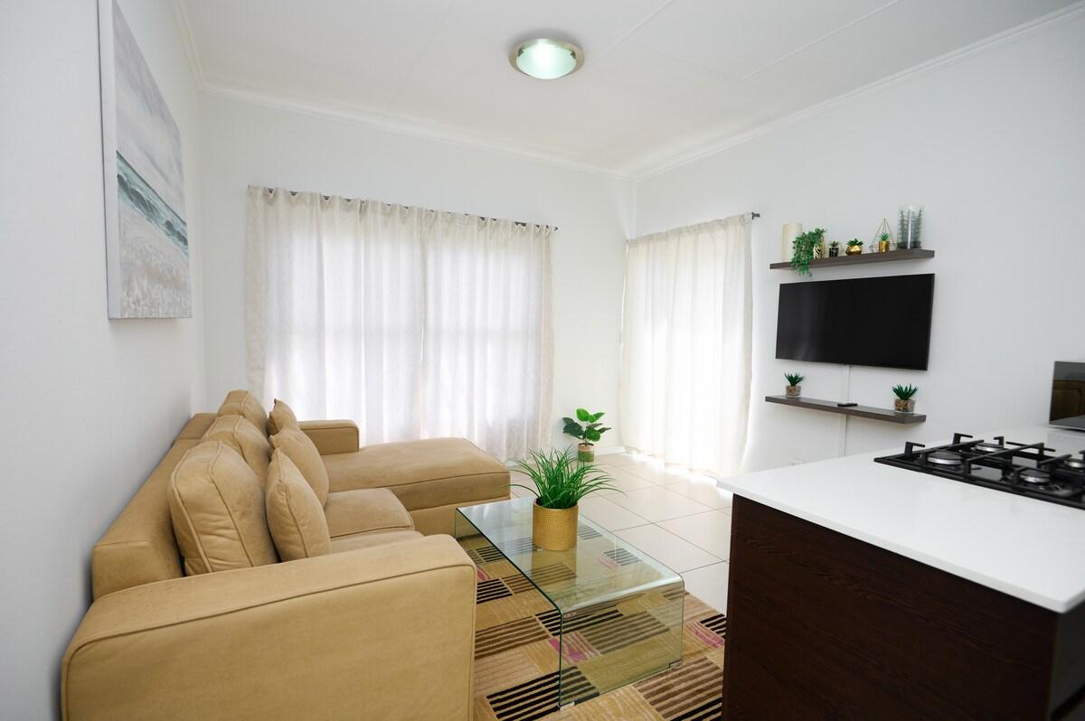 Sam's Apartments & Services-GR6 Stylish 1 Bedroom4