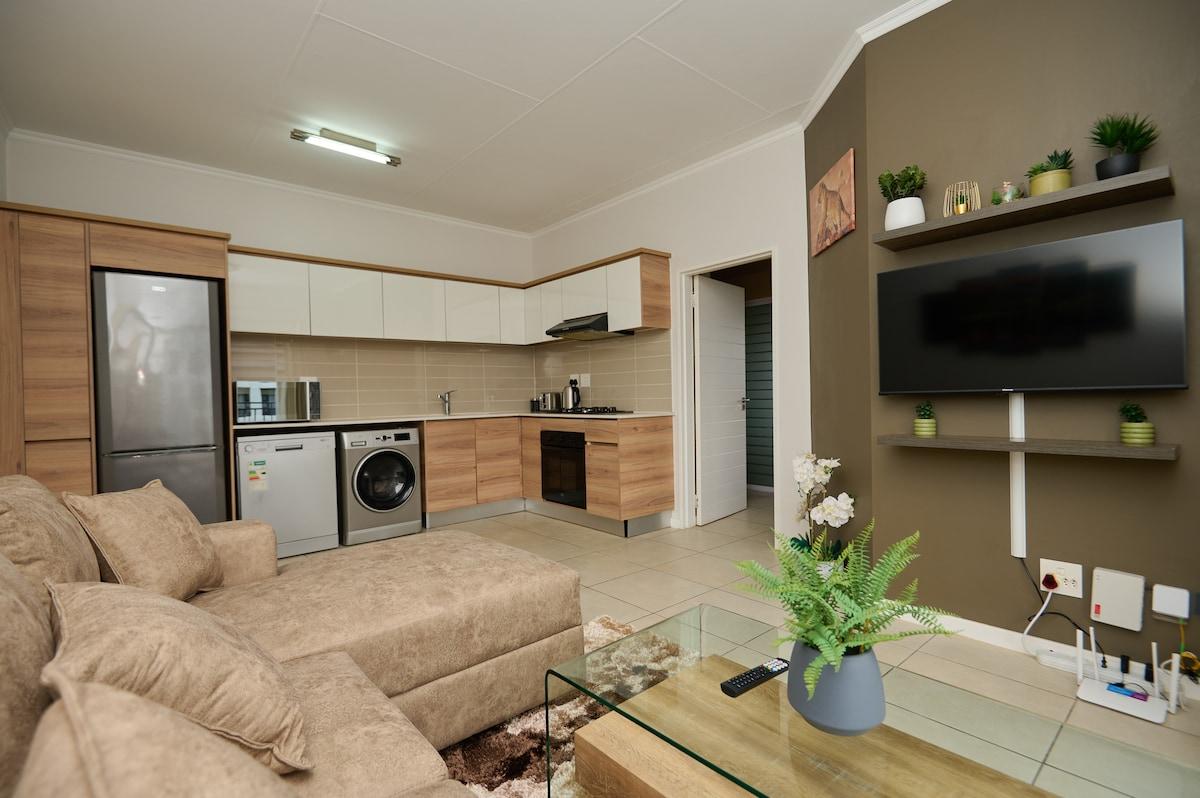 Sam's Apartments & Services-WL4 Spacious 1 Bedroom