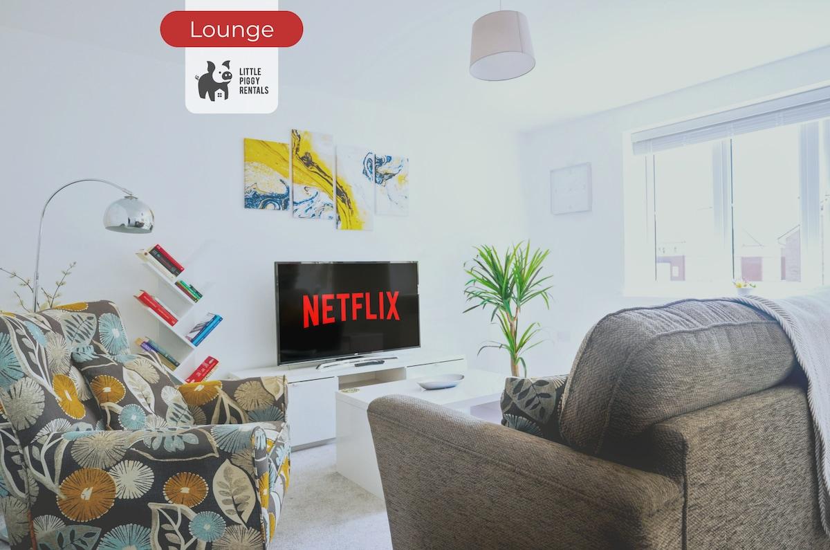 Central 2BR Flat | 2 x Parking, Quiet, Modern Stay5