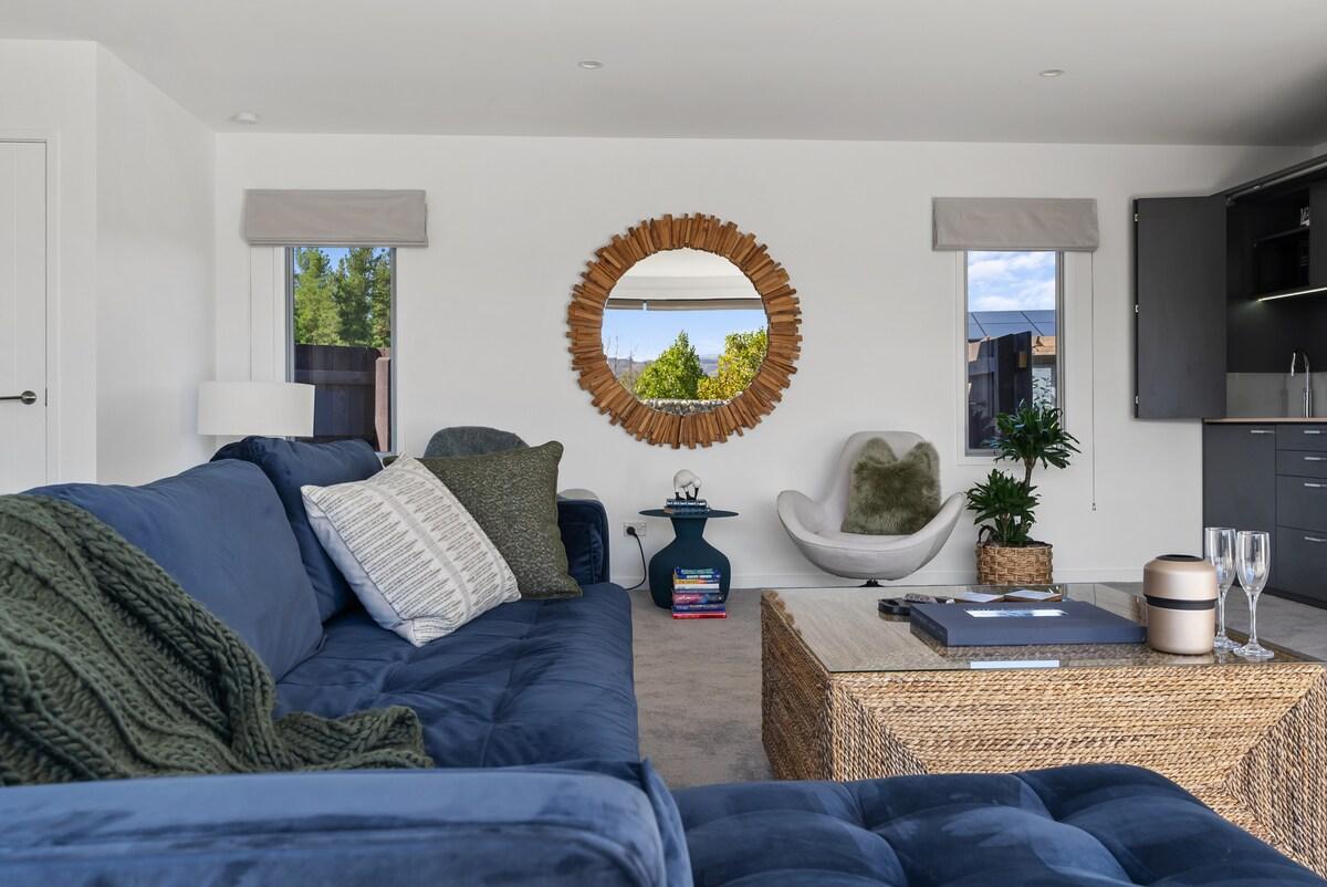 Luxe home nr Clyde | Nevis Suite at Kaihanu Lodge3