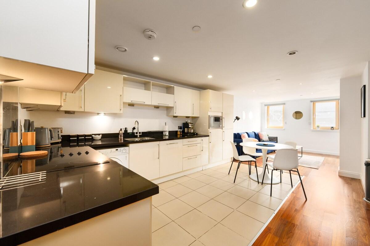 In the heart of Cardiff City Centre4