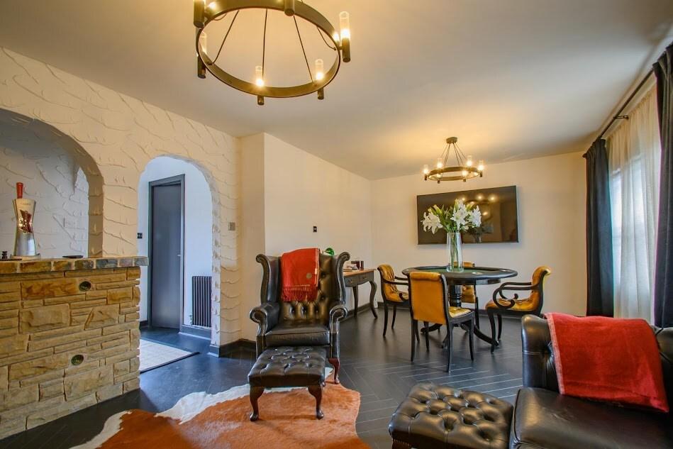 2 Bedroom House Close to City and Trafford Centre3