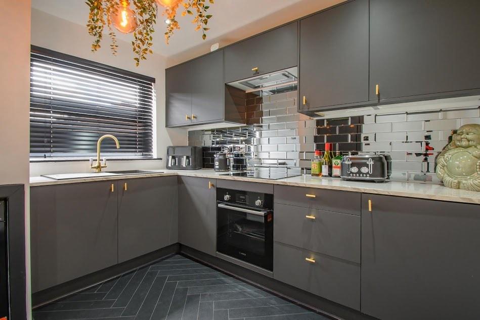 2 Bedroom House Close to City and Trafford Centre6