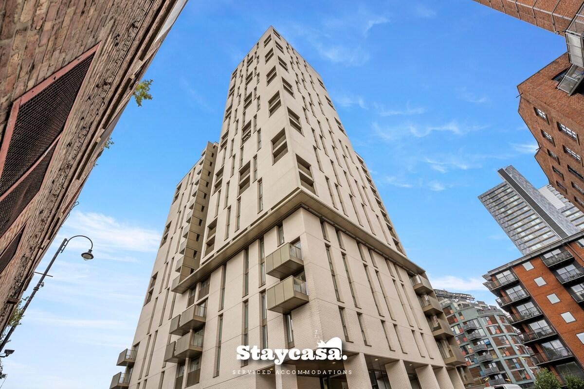 Spectacular Apartment Balcony View in City Centre2