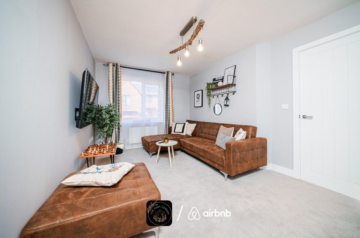 3 Bedrooms, Parking, Trafford, Salford & MCRCentre3