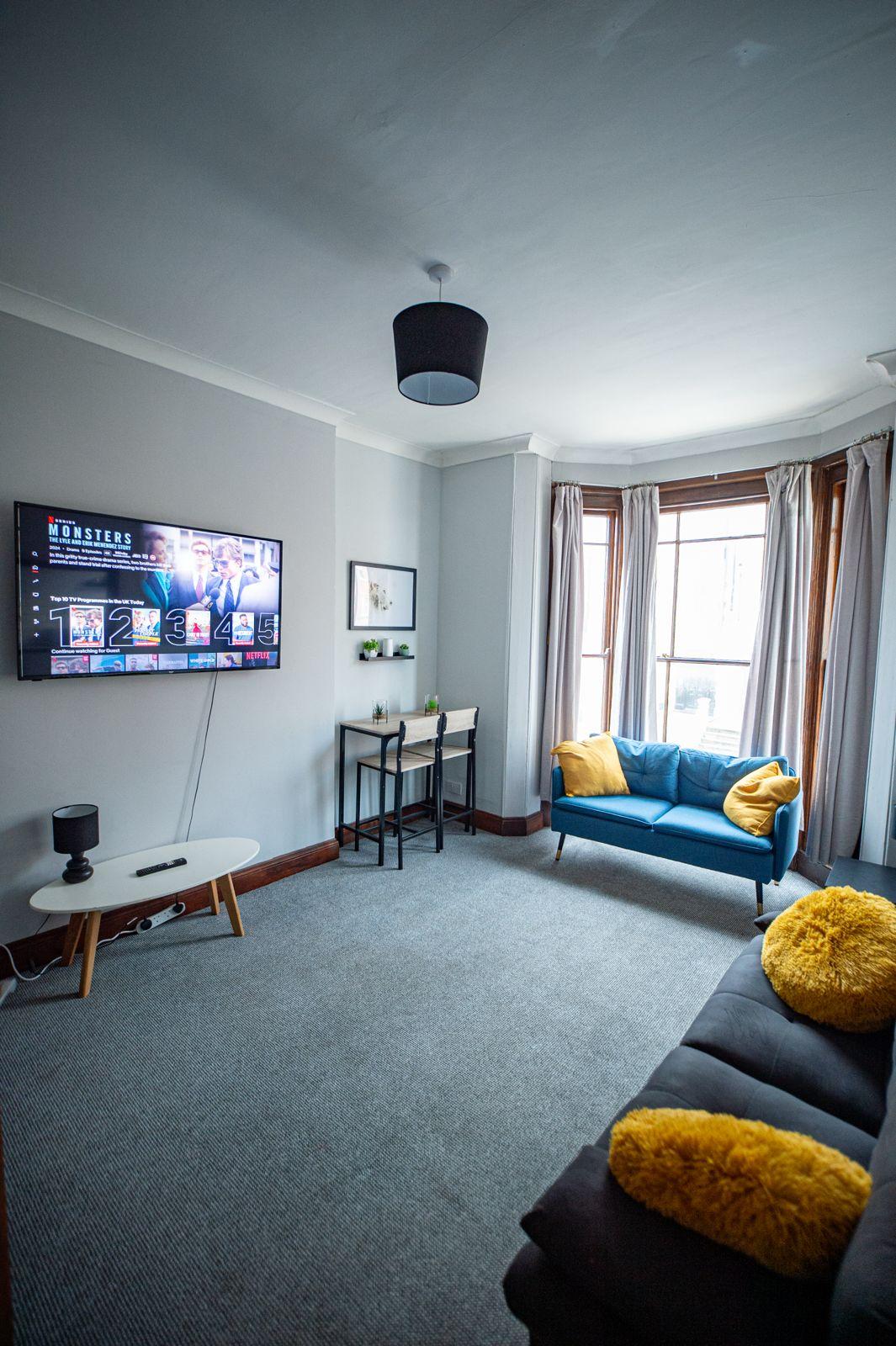 Stunning Lowestoft Seaside Apartment, Free Parking