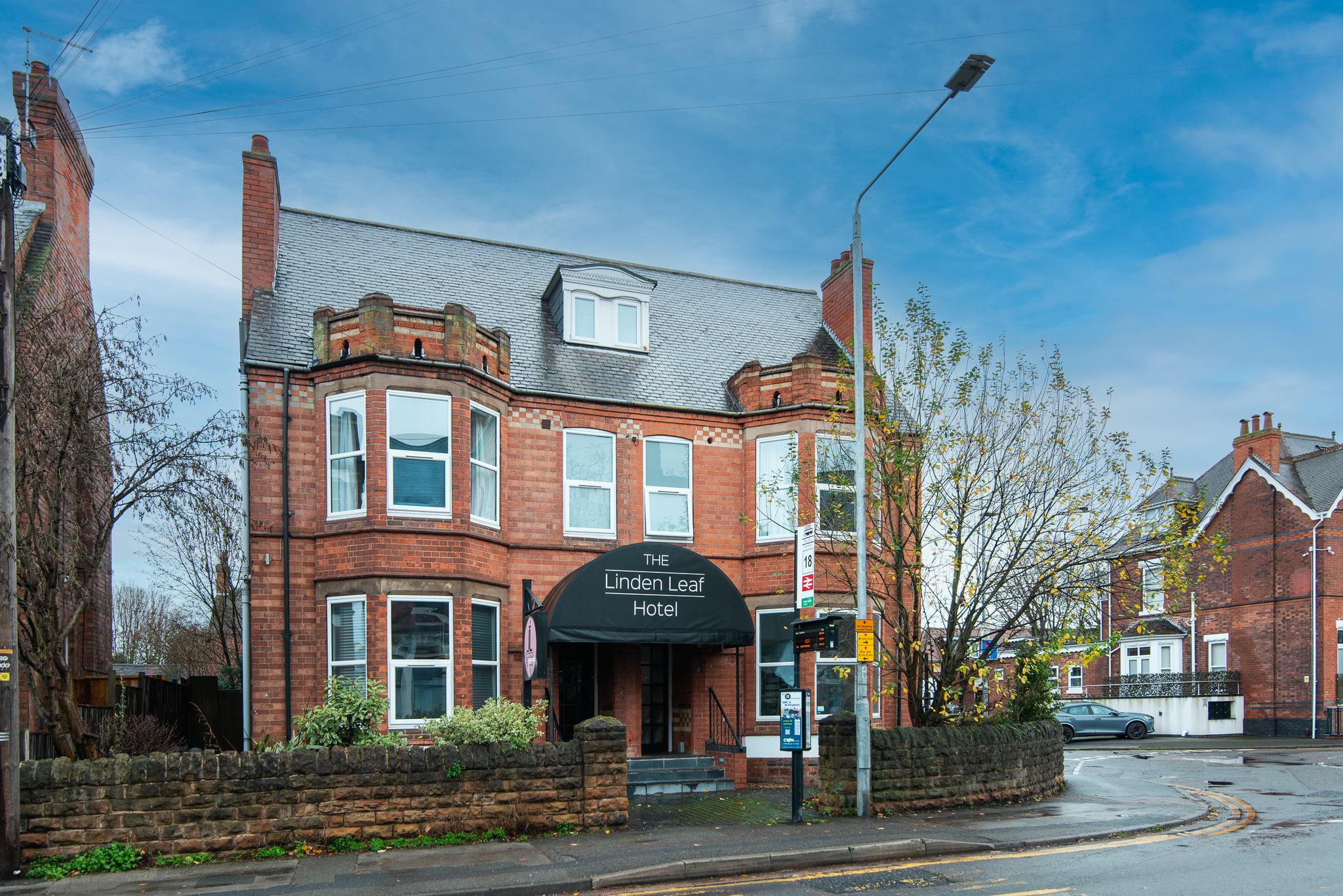 Linden Leaf Rooms