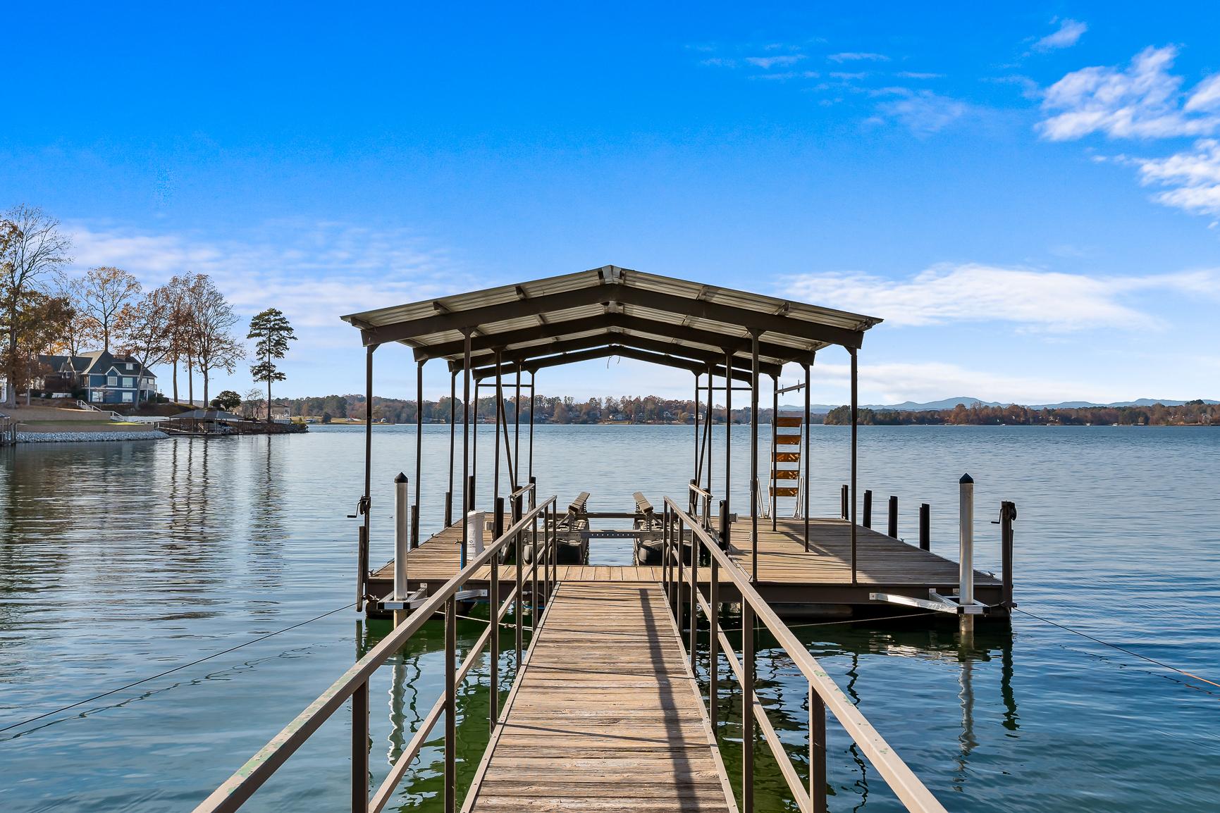 Sunset Ridge on Lake Keowee!3