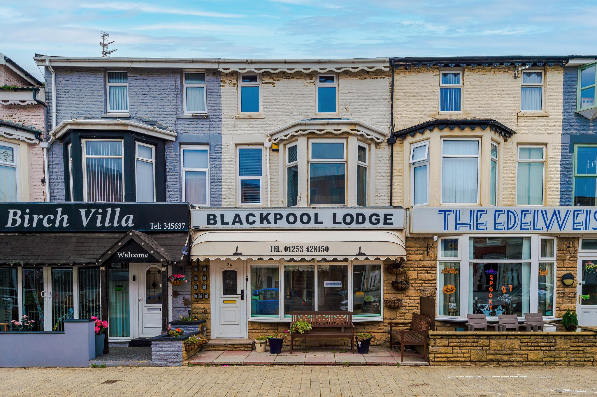 Blackpool Lodge - Stylish Hotel Close to Beach