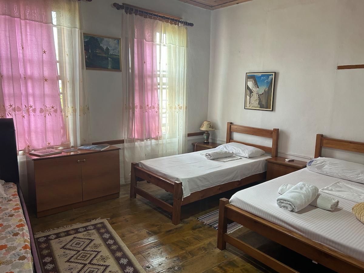 Guesthouse Vasili - Berat Castle2
