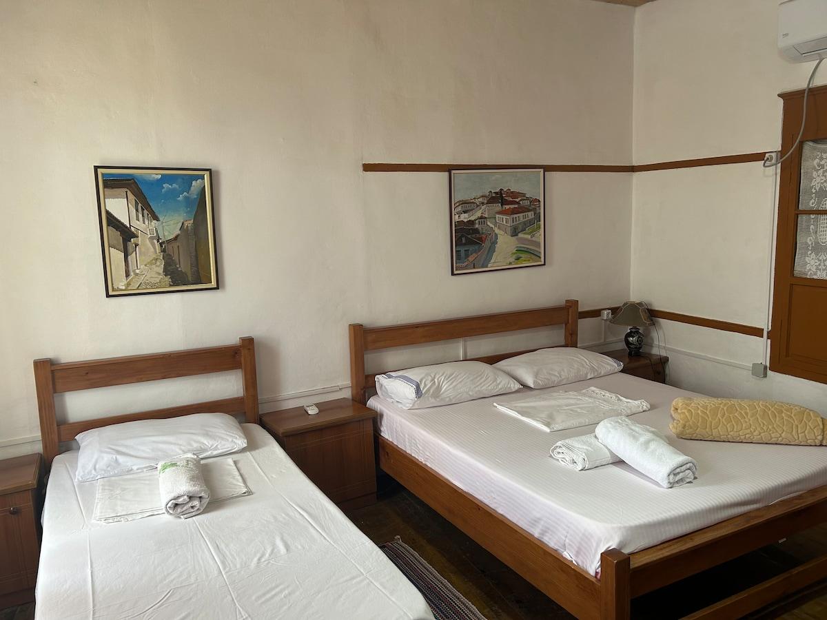 Guesthouse Vasili - Berat Castle3