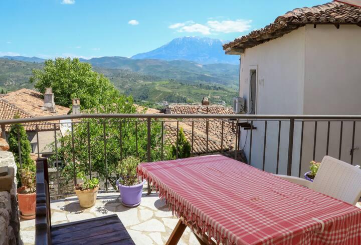 Guesthouse Vasili - Berat Castle1