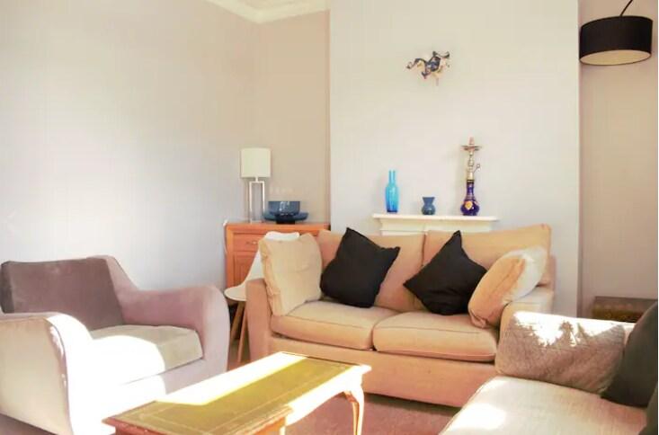 Homely Ensuite Room near City Centre3