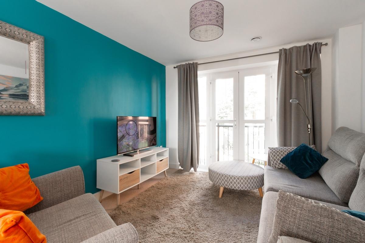 Homely 4BD Townhouse - Next to Hanley Park