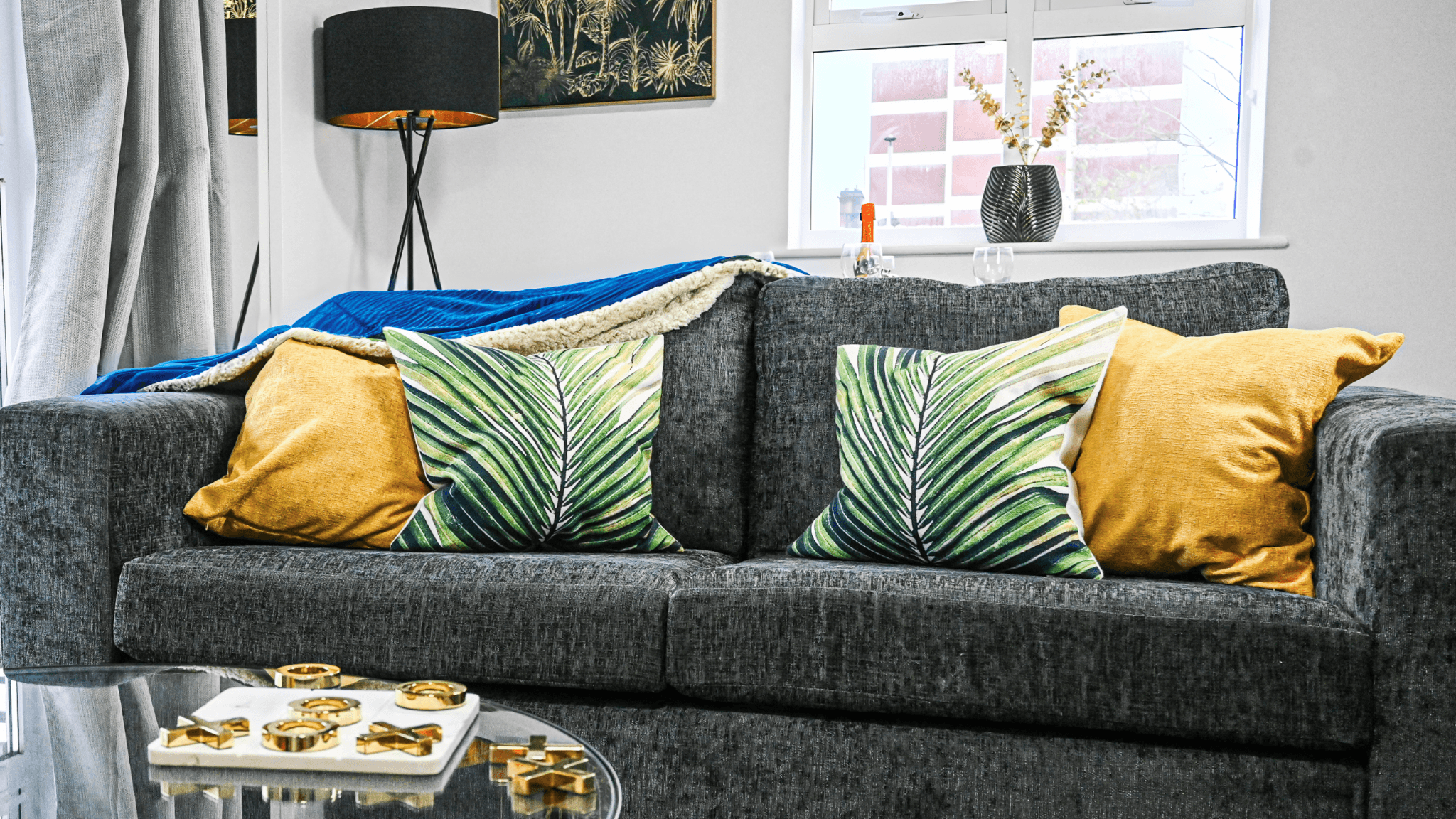 Central Balcony Flat | Long-Stay | WiFi | Parking6