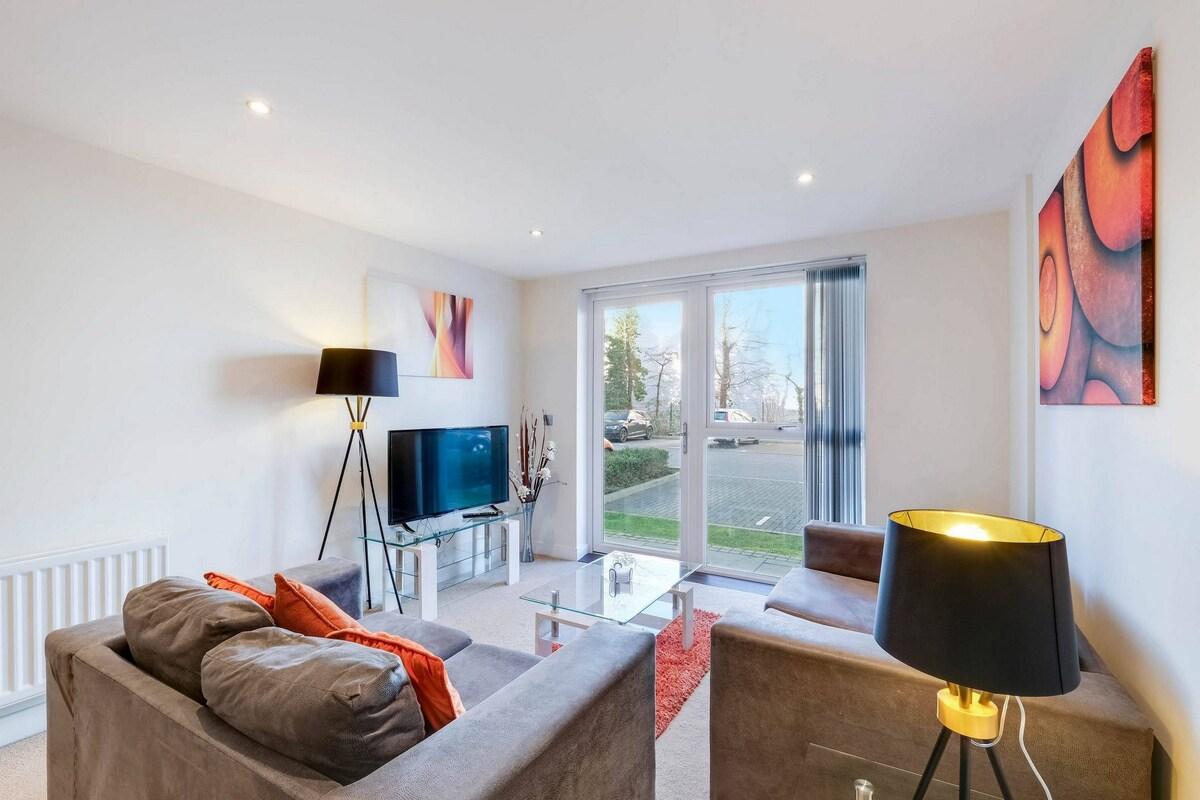 Alder House Serviced Apt. Maidenhead by 360stays3