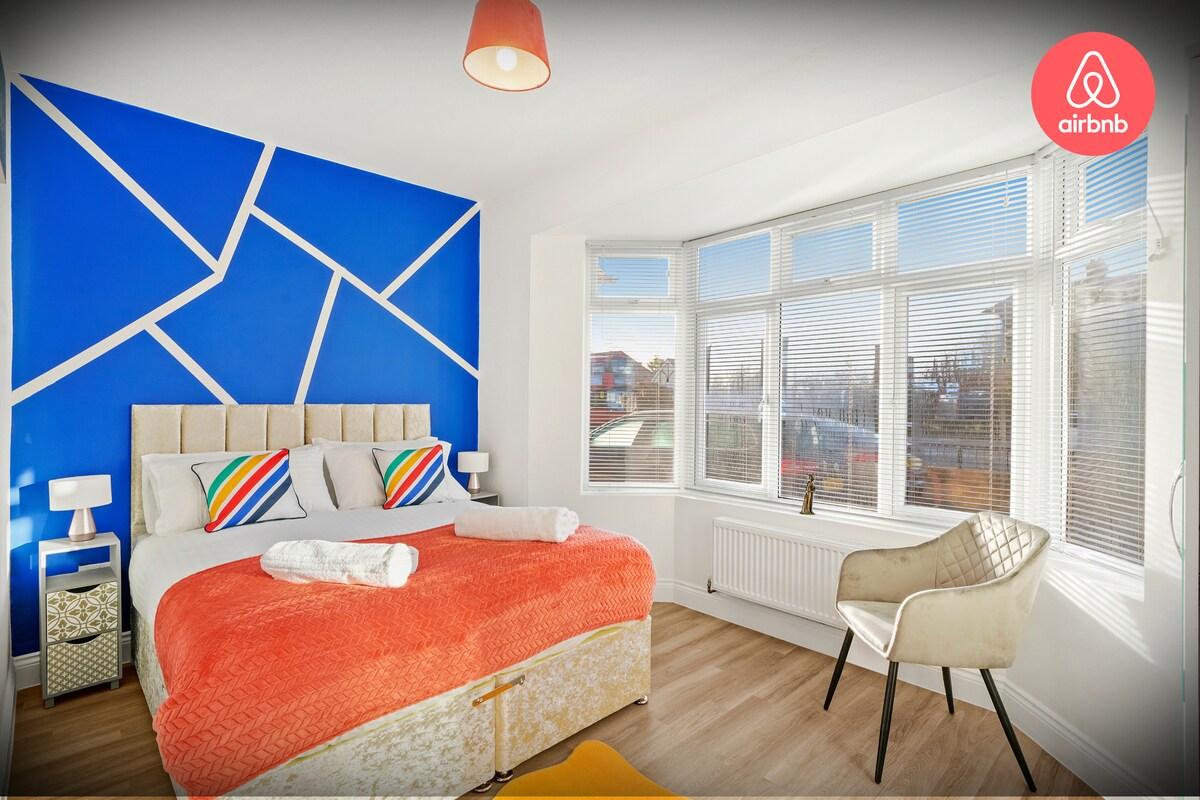 3-Bed in London | Big Monthly Discounts | Parking