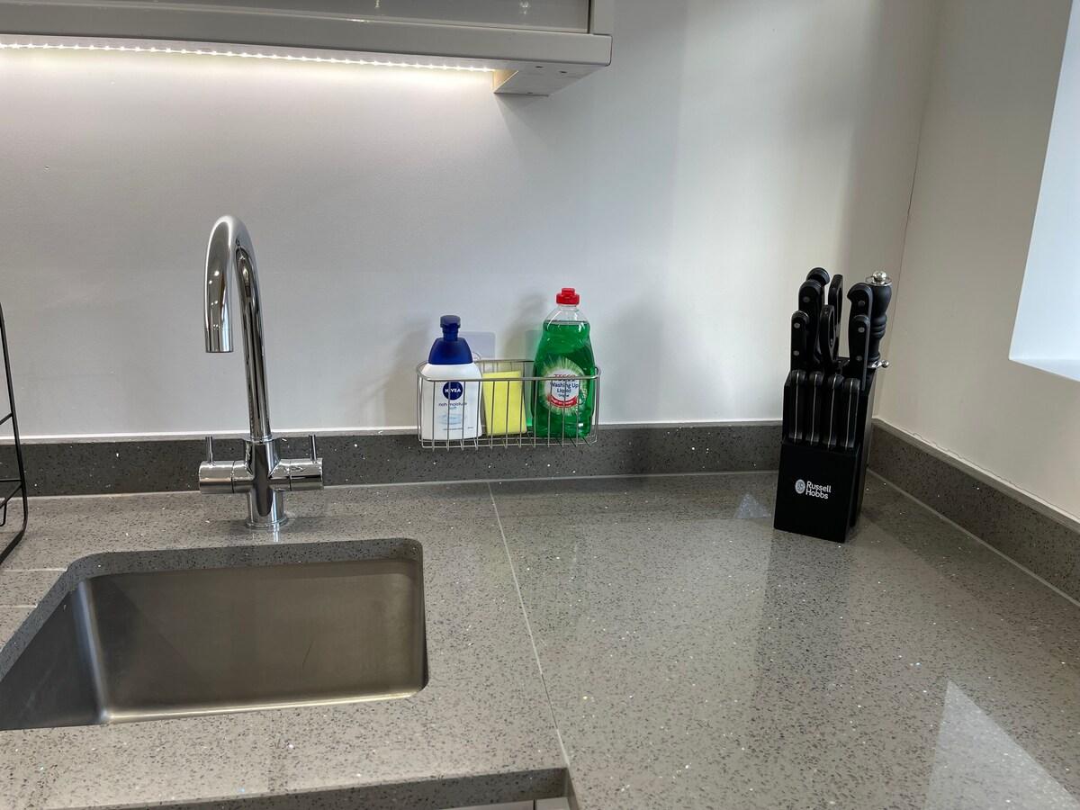 Cosy 2 Bed in Hatfield | FREE Parking | Near Uni |5