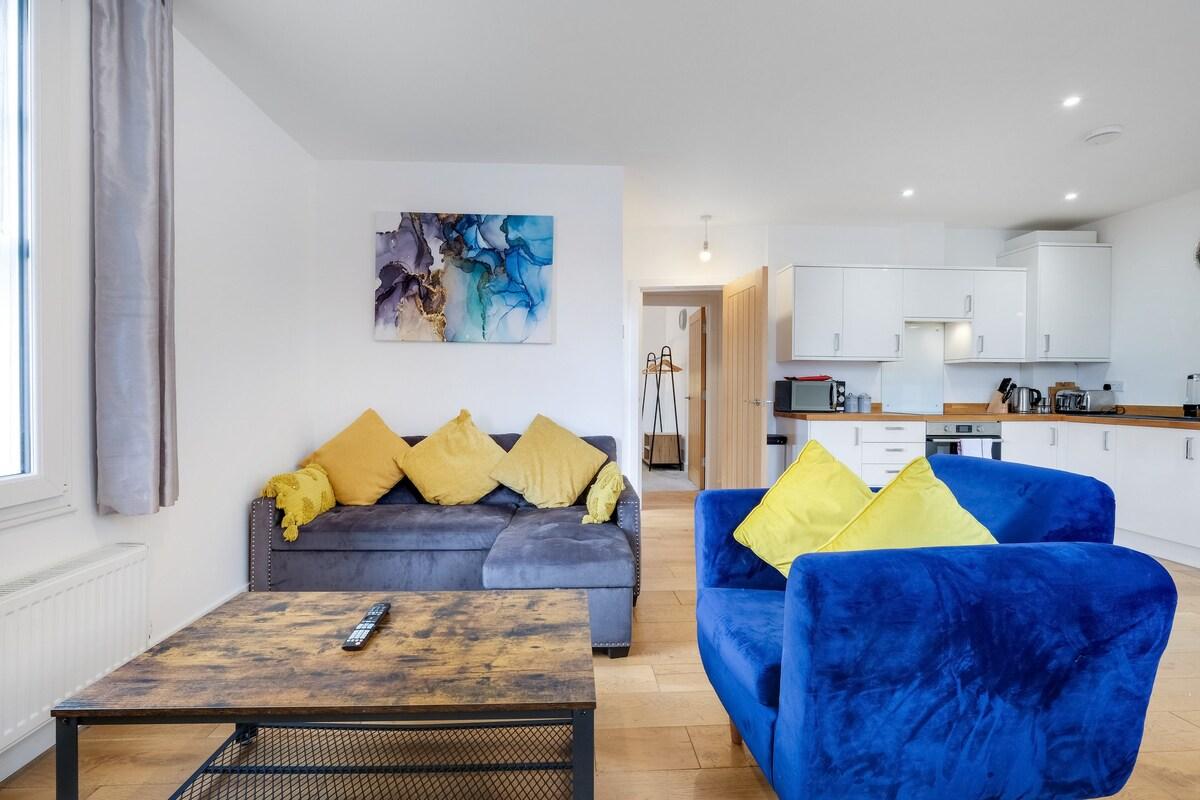 Eastons 2 Bedroom Apartment with Sofa Bed3
