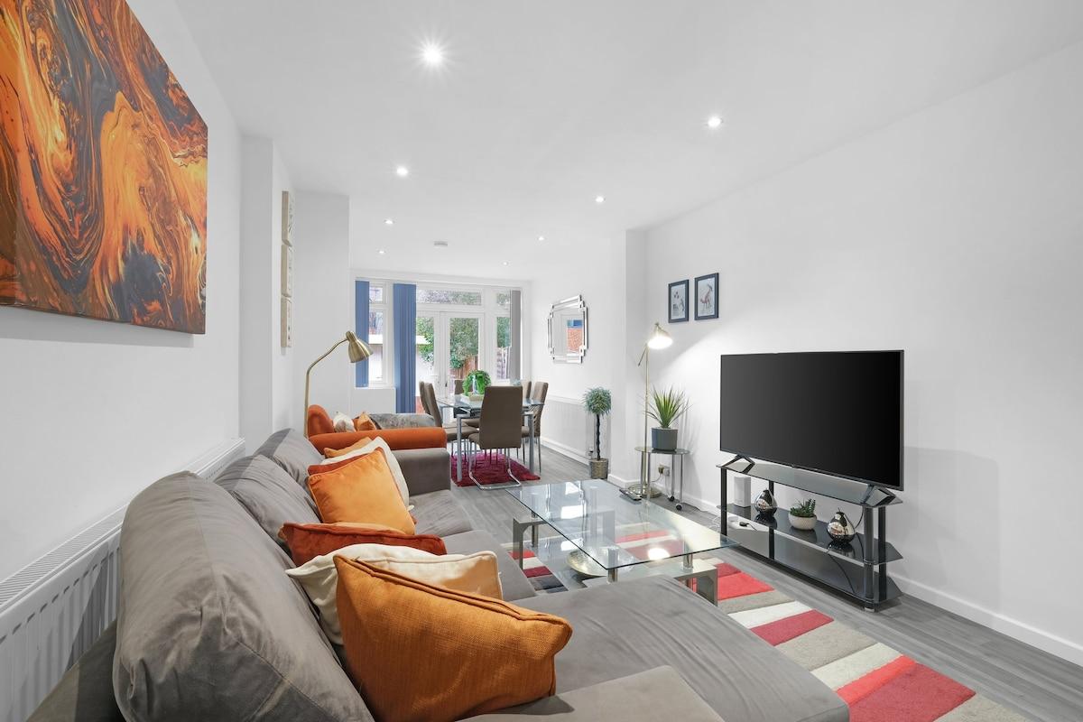 Spacious 5 Bedroom 3 Bath Serviced House – Croydon2