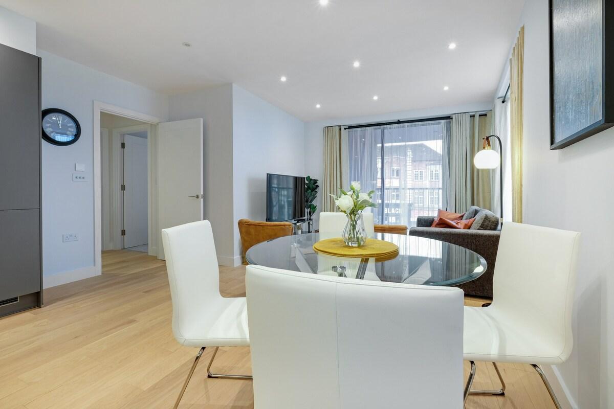 Belmore 2 Bedroom Luxury Apt. + Parking - 06