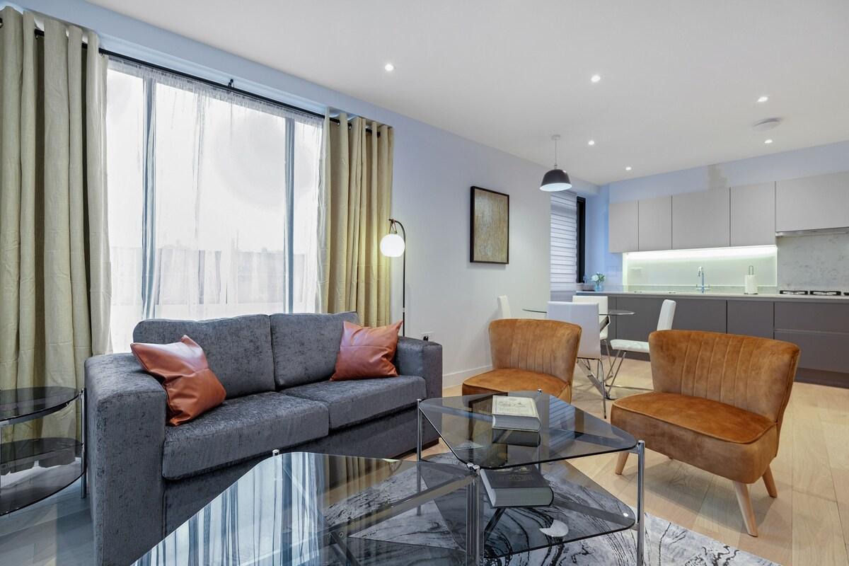 Belmore 2 Bedroom Luxury Apt. + Parking - 064