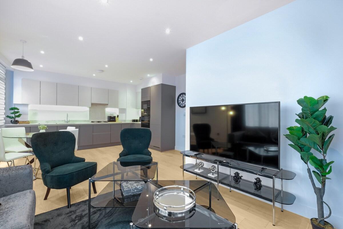 Belmore 2 Bedroom Luxury Apt. + Parking - 15