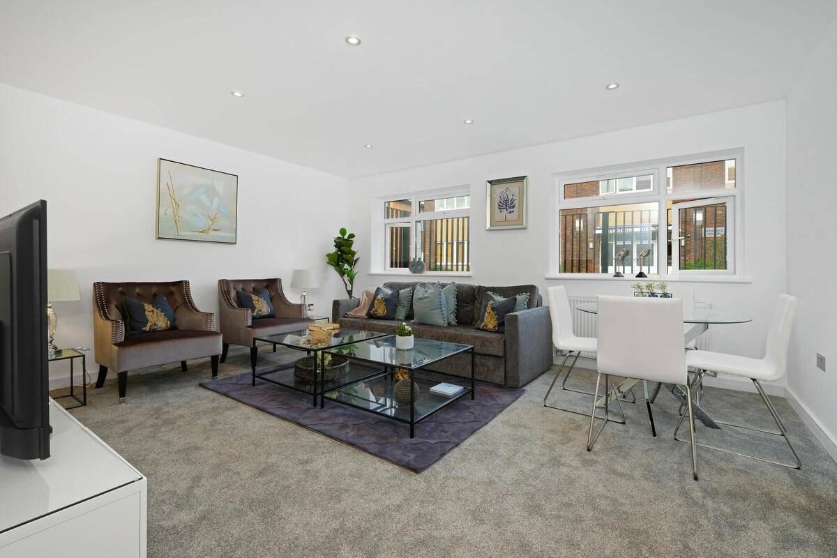 St Martins 2 Bedroom & 2 Bathroom Apt. 1 - Ruislip4