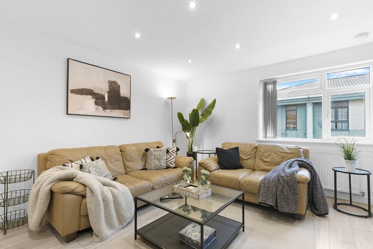 St Martins 2 Bedroom & 2 Bathroom Apt. 3 - Ruislip4