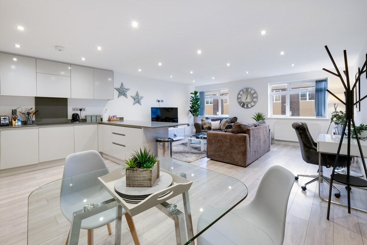 St Martins 2 Bedroom & 2 Bathroom Apt. 4 - Ruislip2