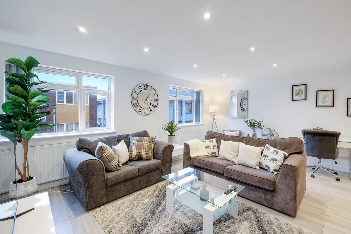 St Martins 2 Bedroom & 2 Bathroom Apt. 4 - Ruislip6