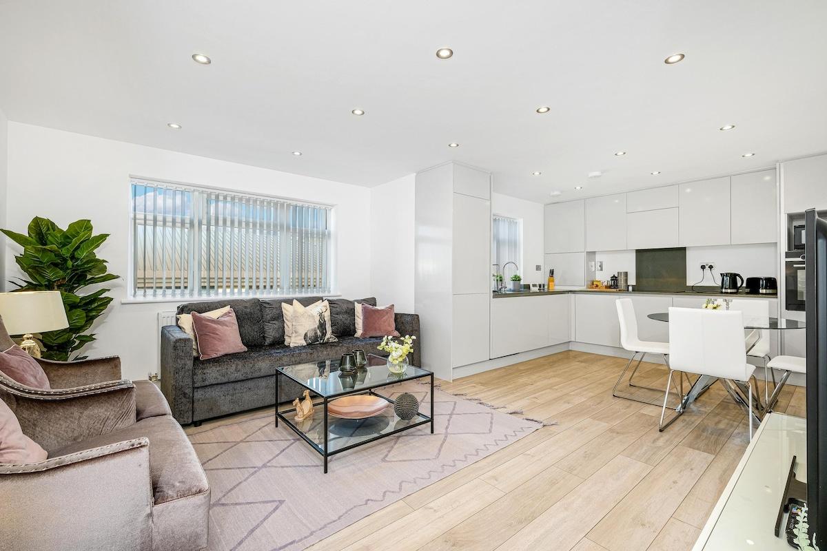 St Martins 2 Bedroom & 2 Bathroom Apt. 6 - Ruislip2