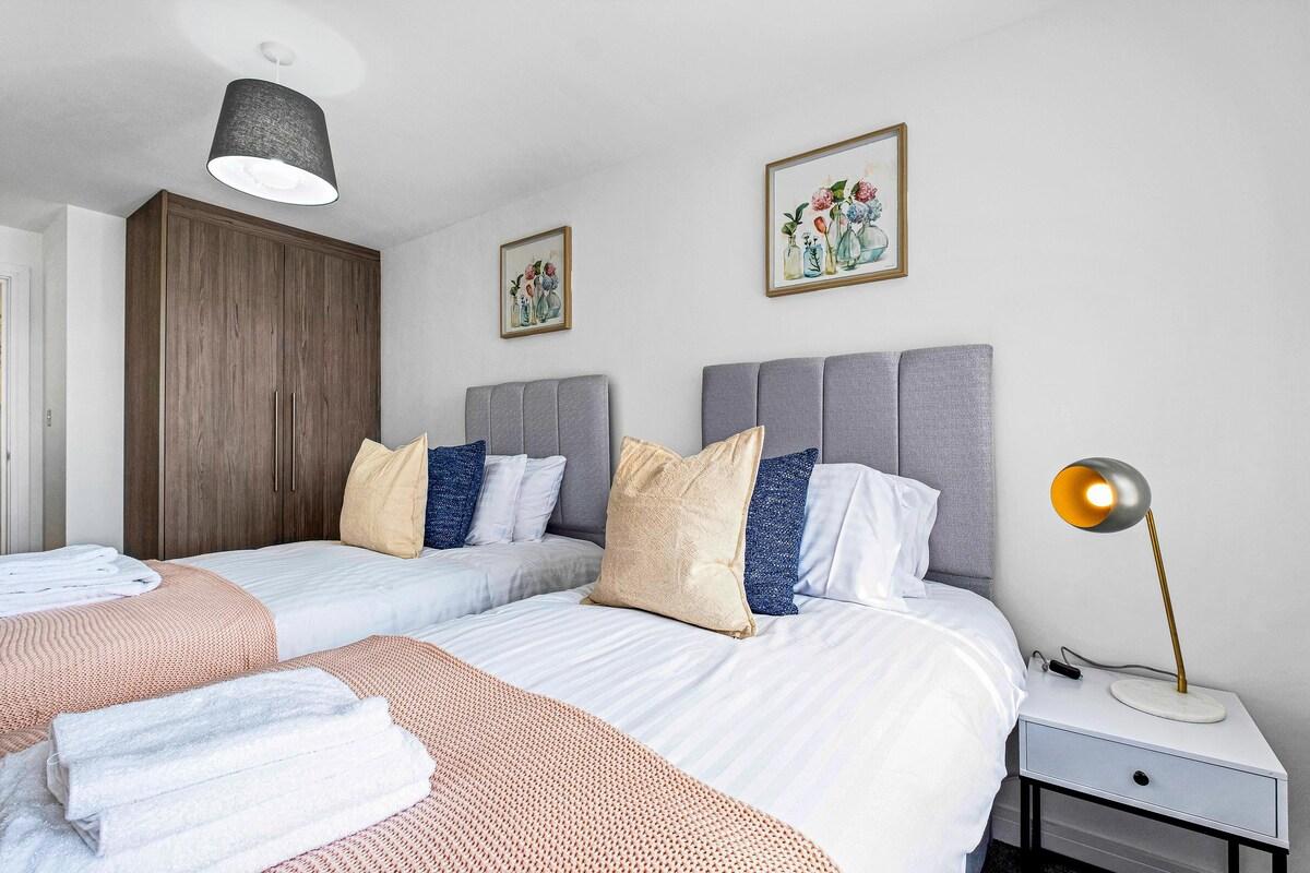 St Martins 2 Bedroom & 2 Bathroom Apt. 6 - Ruislip6