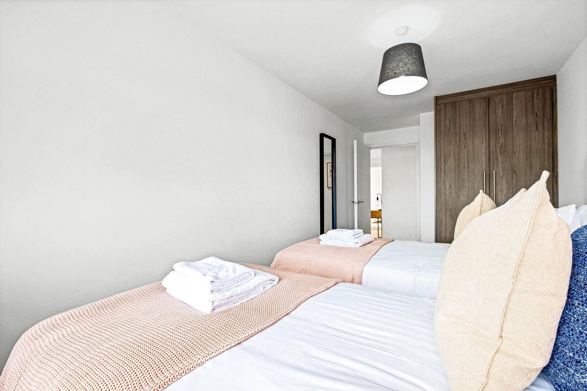 St Martins 2 Bedroom & 2 Bathroom Apt. 7 - Ruislip4