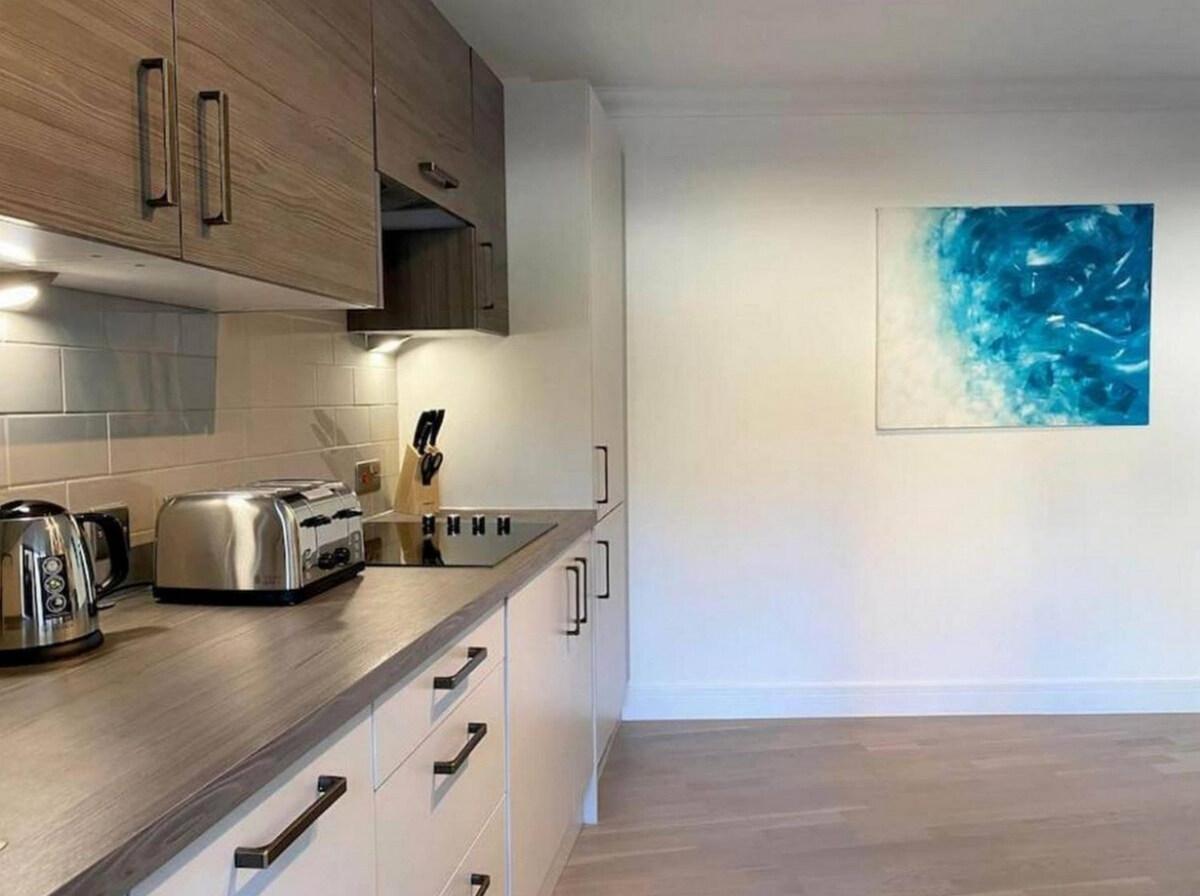 Stylish 2 Bedroom 2 Bath Apt. 01 in Rochester4